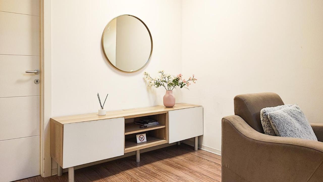 Filinhome Papa Suite 2 Novi Sad Exterior foto