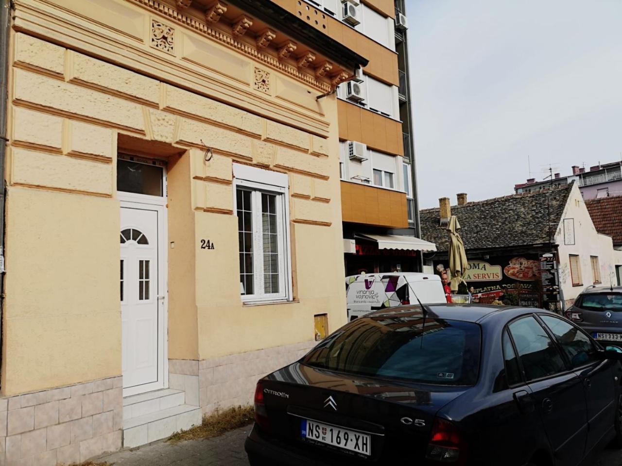 Filinhome Papa Suite 2 Novi Sad Exterior foto